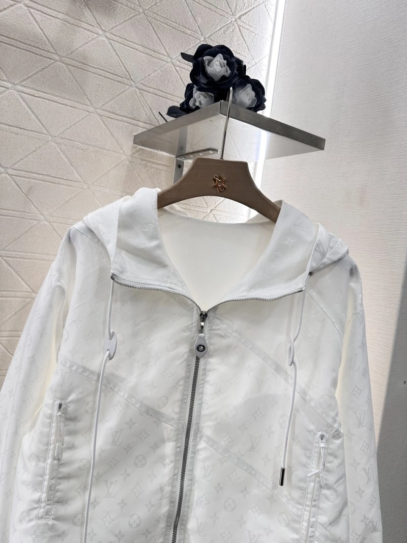 Louis Vuitton Outwear Comfortable 131253