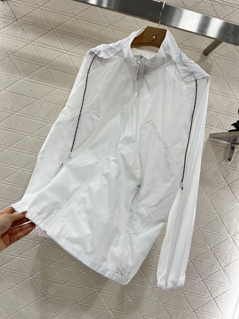 Durable Louis Vuitton Outwear 131237