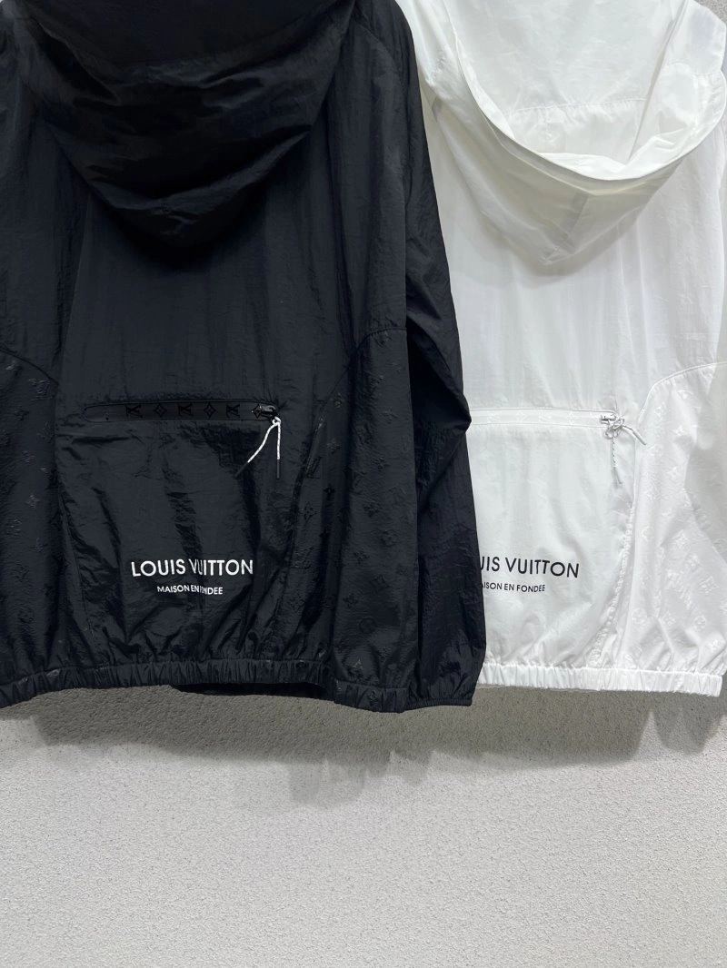 Louis Vuitton Outwear TravelReady 131249