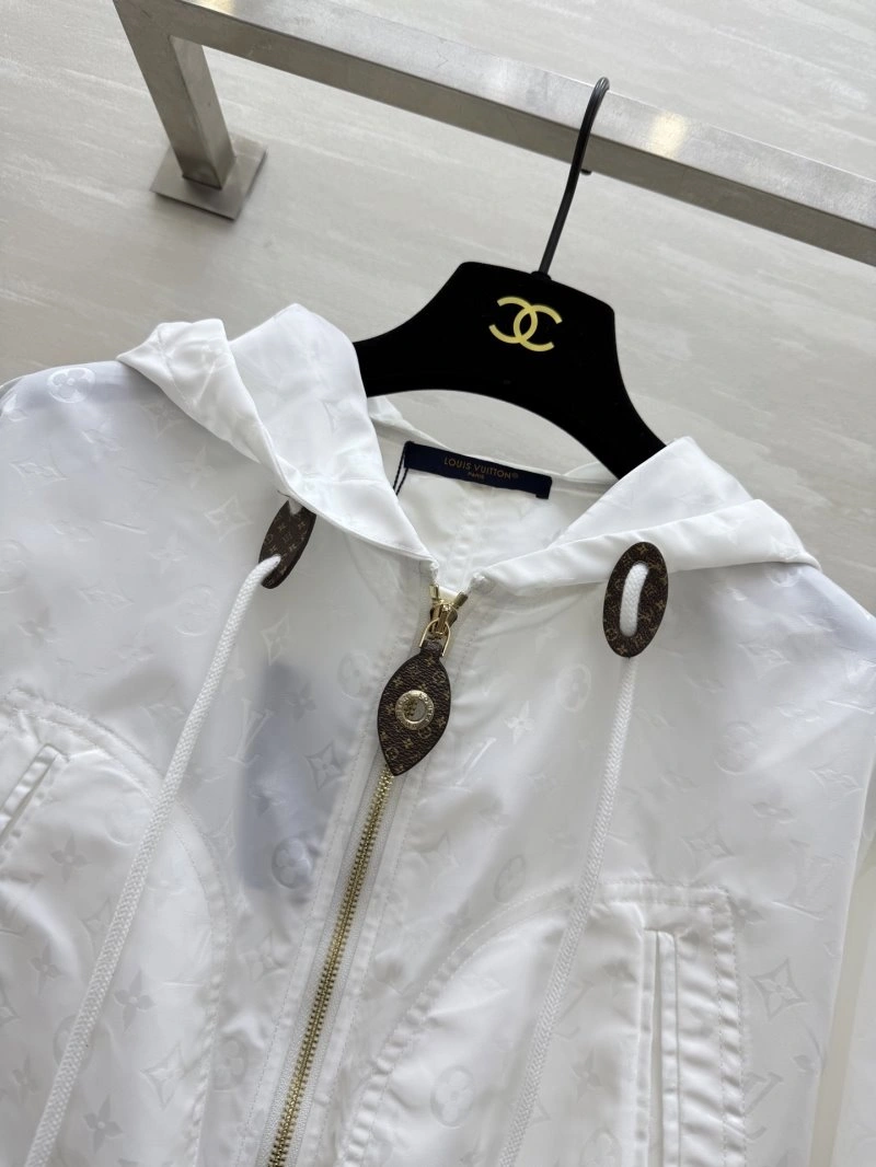 Louis Vuitton Outwear FashionForward 131244