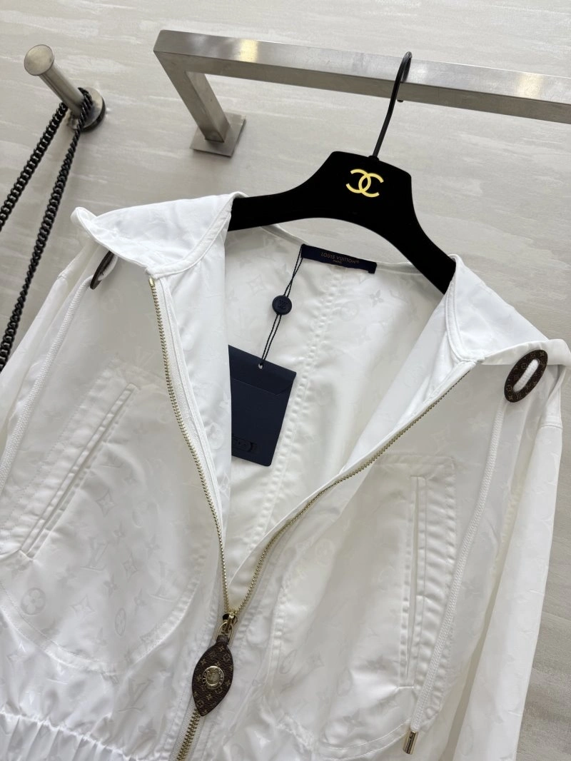 Louis Vuitton Outwear FashionForward 131244