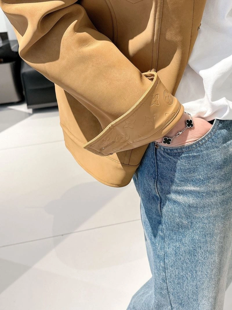Louis Vuitton Outwear AllSeason 133956