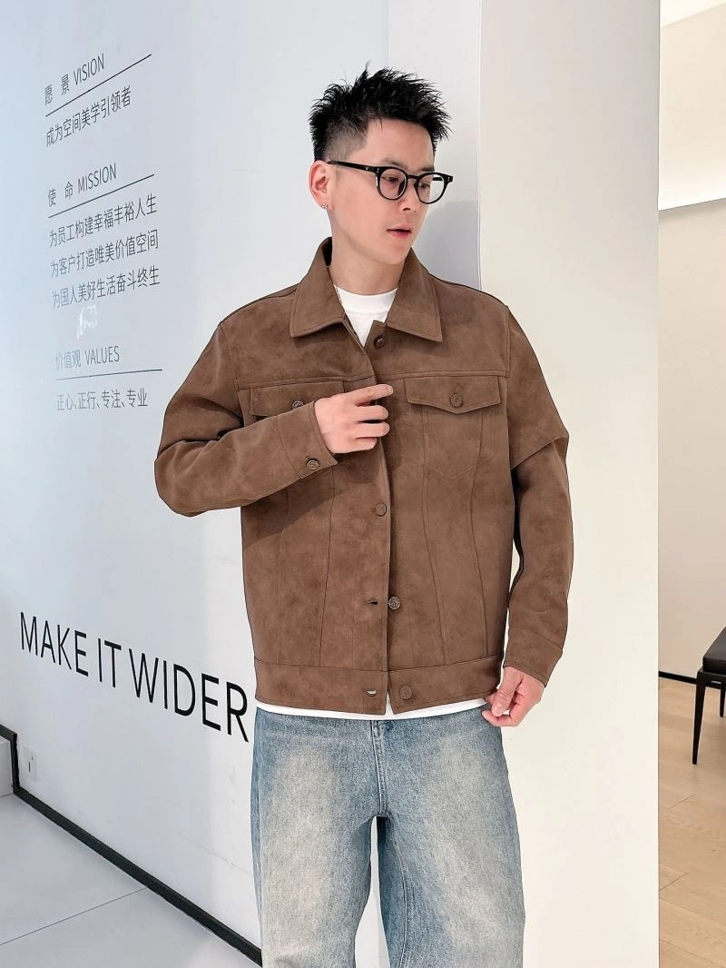 Packable Louis Vuitton Outwear 133947