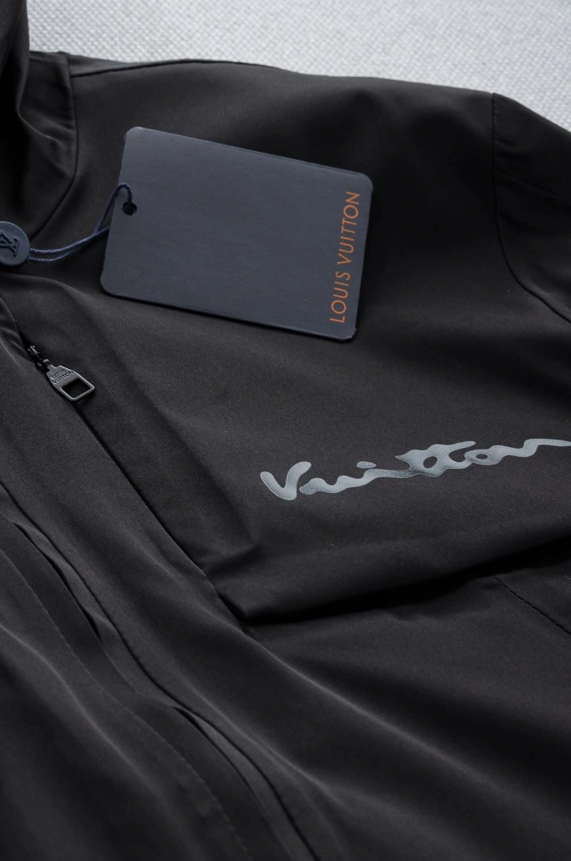 Louis Vuitton Outwear ZeroBulk 133938
