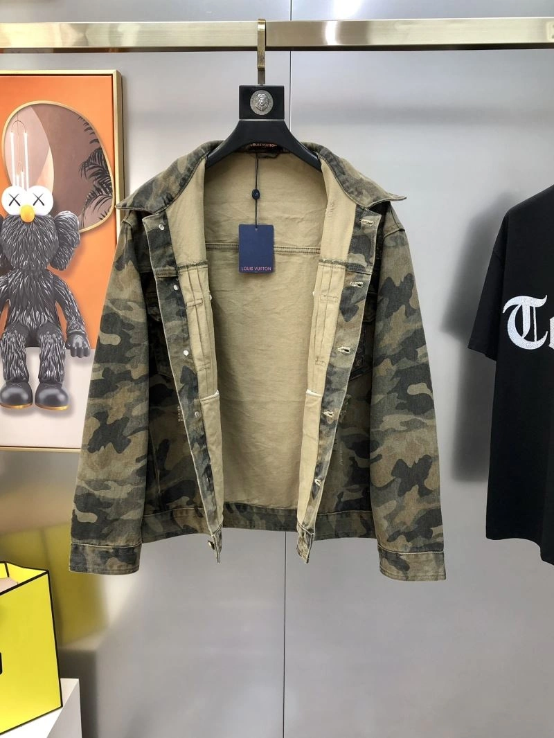 Resilient Louis Vuitton Outwear 133948