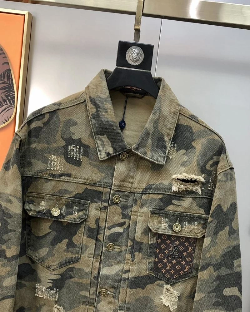 Resilient Louis Vuitton Outwear 133948
