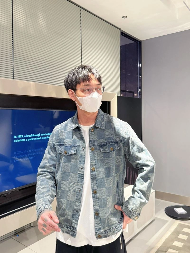 Louis Vuitton Outwear Original 133935
