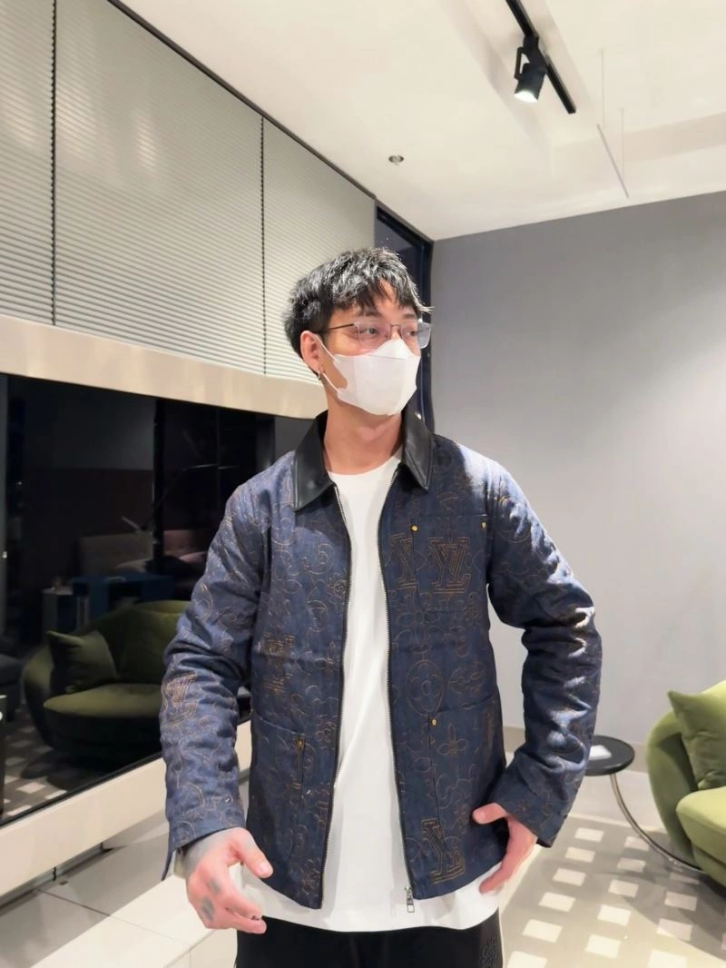 Louis Vuitton Outwear FashionForward 133936