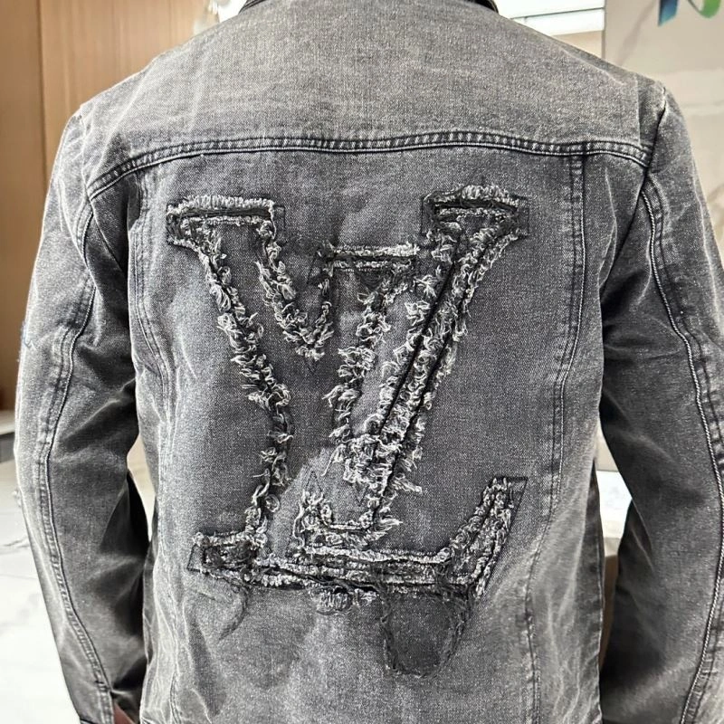 Louis Vuitton Outwear EyeCatching 133939