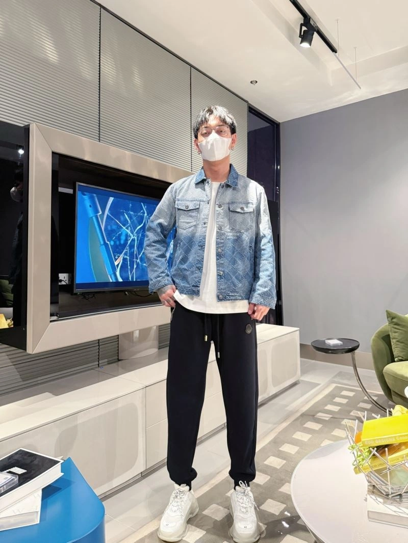 Louis Vuitton Outwear AllSeason 133942