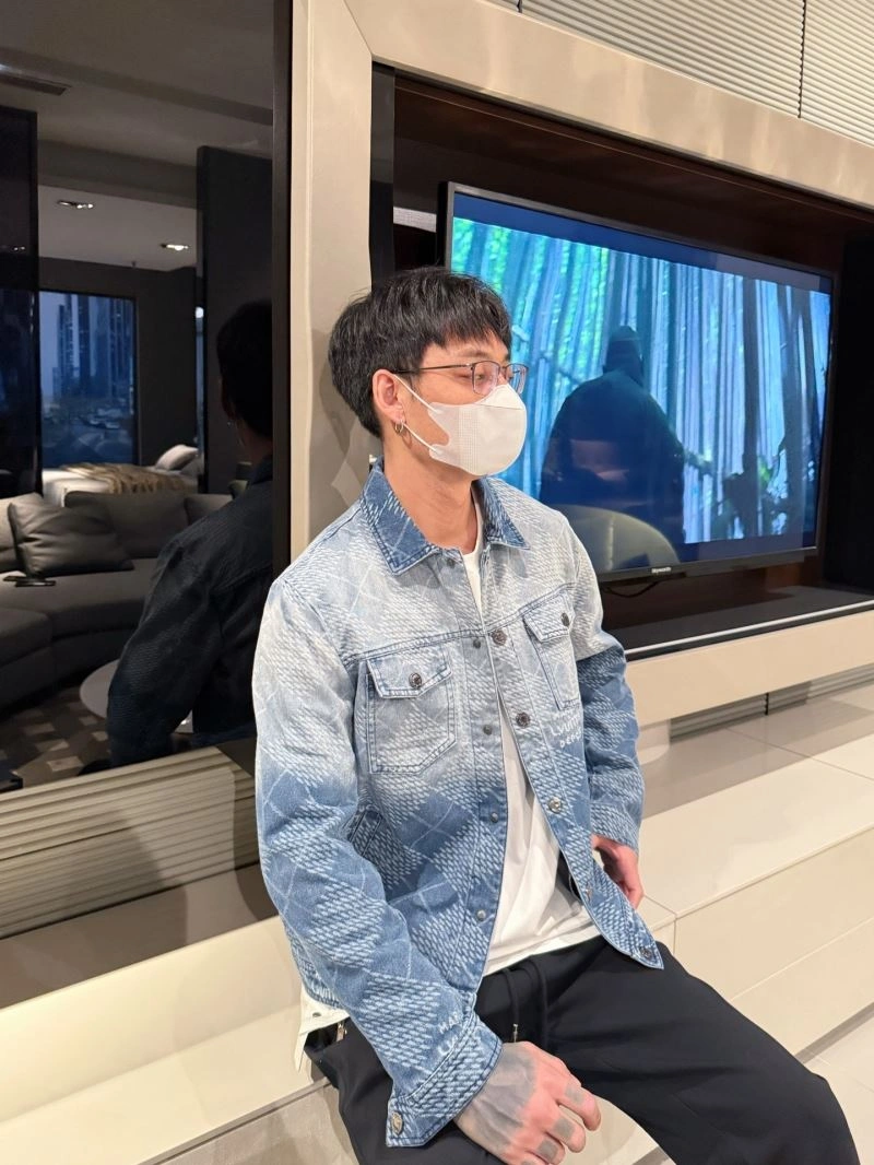 Louis Vuitton Outwear AllSeason 133942