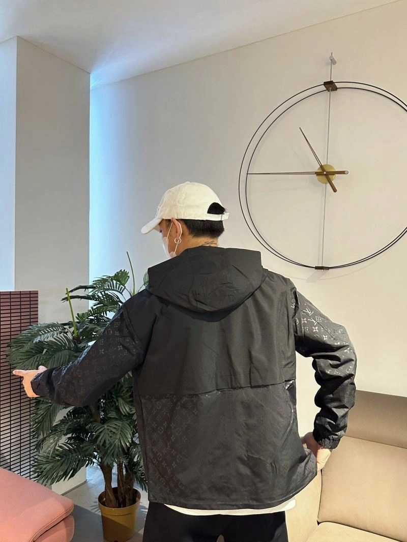 Louis Vuitton Outwear Reliable 133926