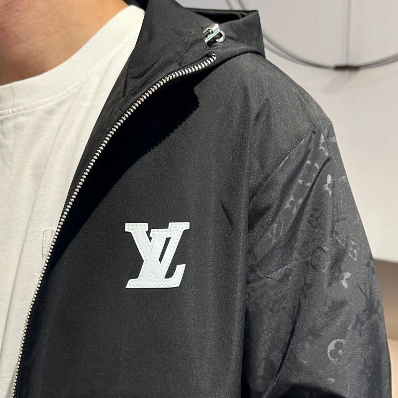 Louis Vuitton Outwear Reliable 133926