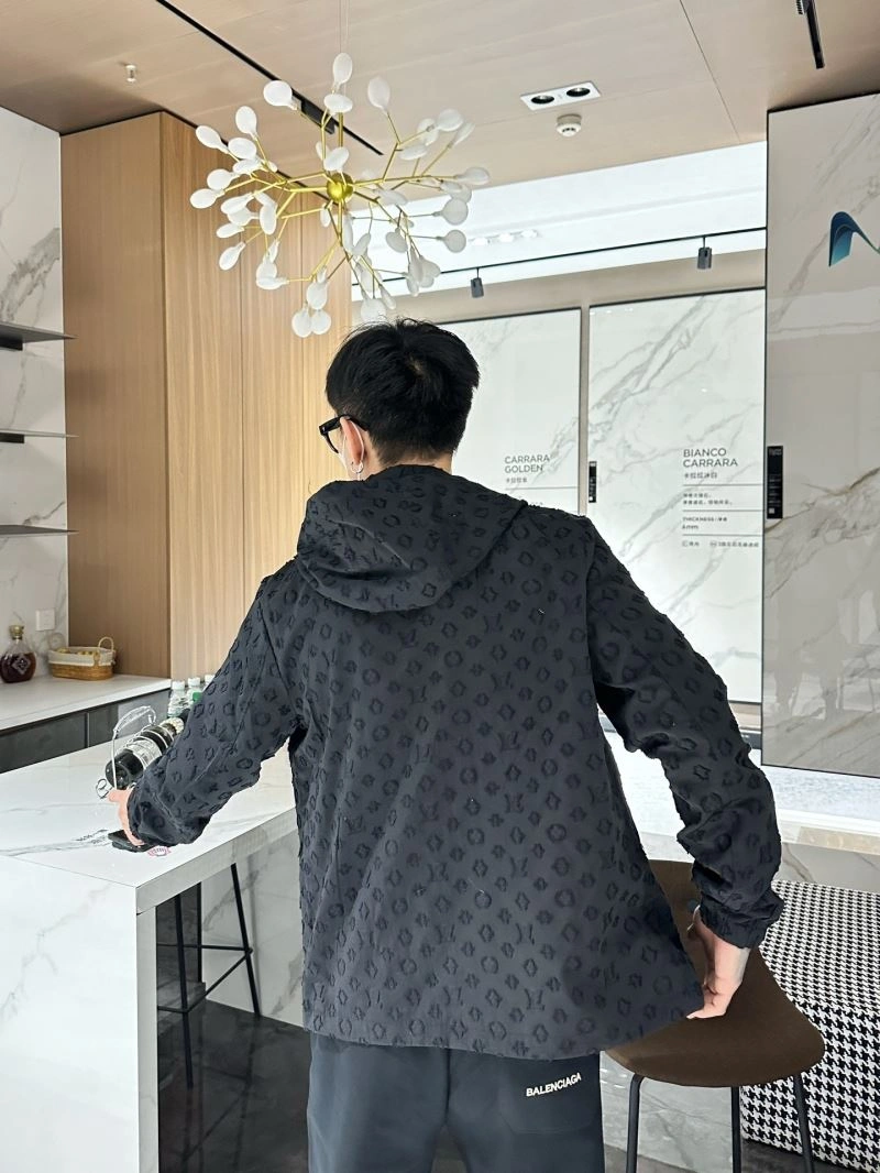 Fashionable Louis Vuitton Outwear 133940