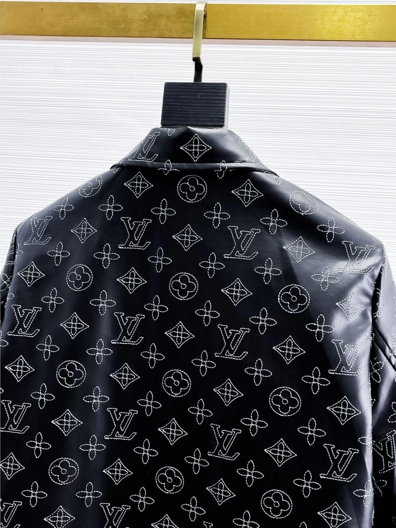 Refined Louis Vuitton Outwear 133922