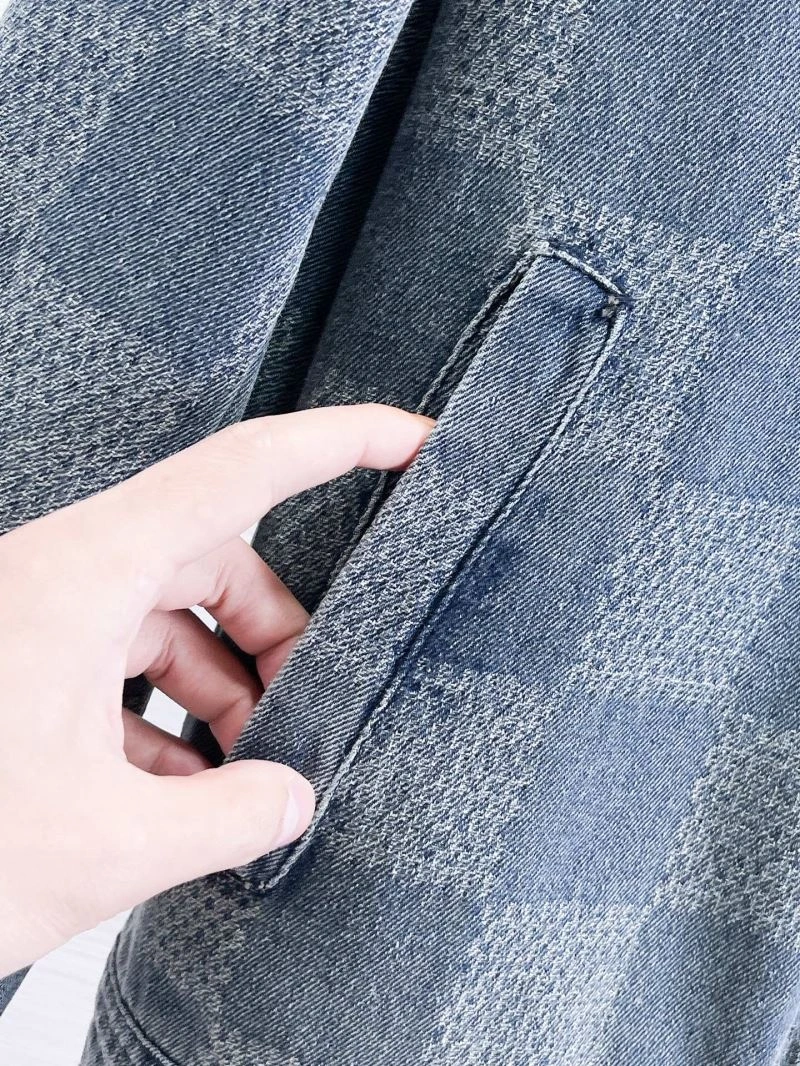 UrbanStyle Louis Vuitton Outwear 133914