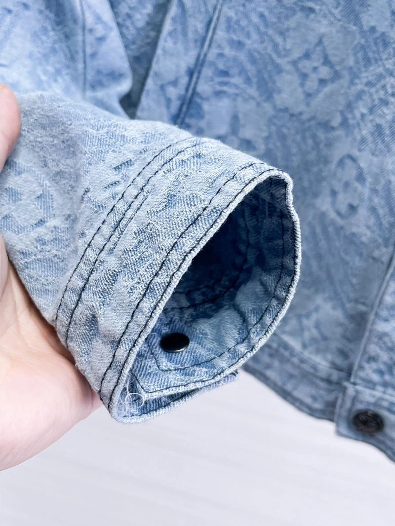 Comfortable Louis Vuitton Outwear 133908