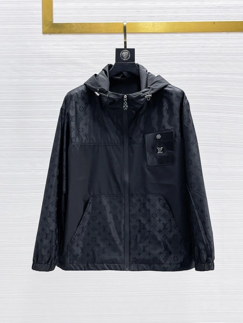 Bright Louis Vuitton Outwear 133884