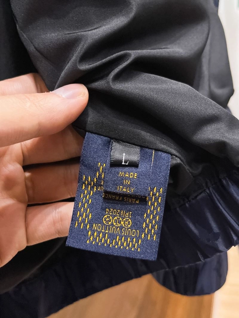 Louis Vuitton Outwear Versatile 133911