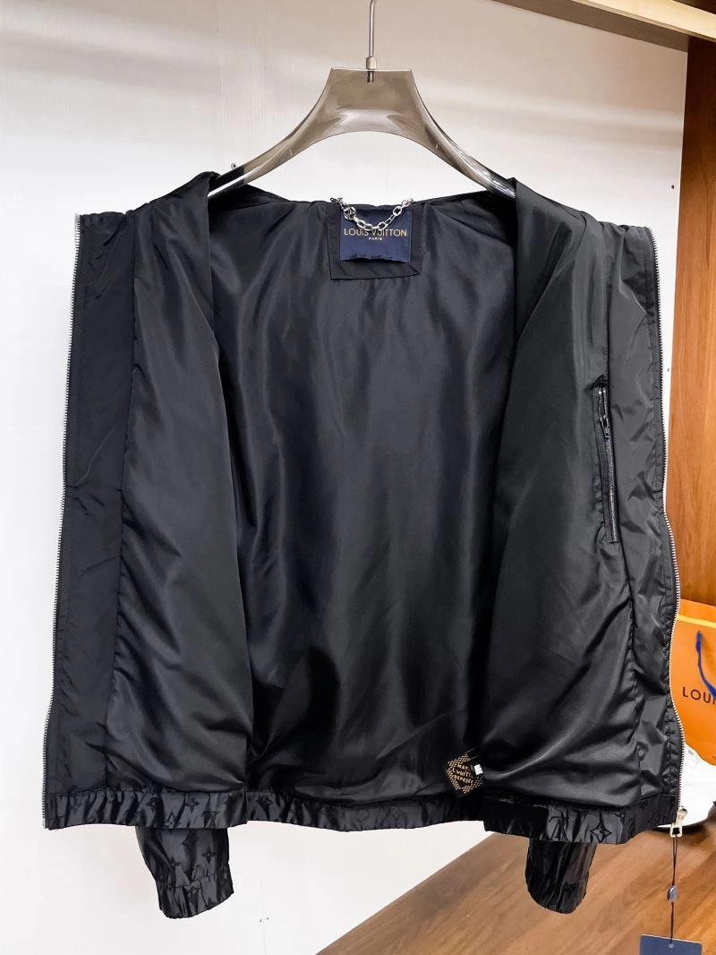 Sophisticated Louis Vuitton Outwear 133889