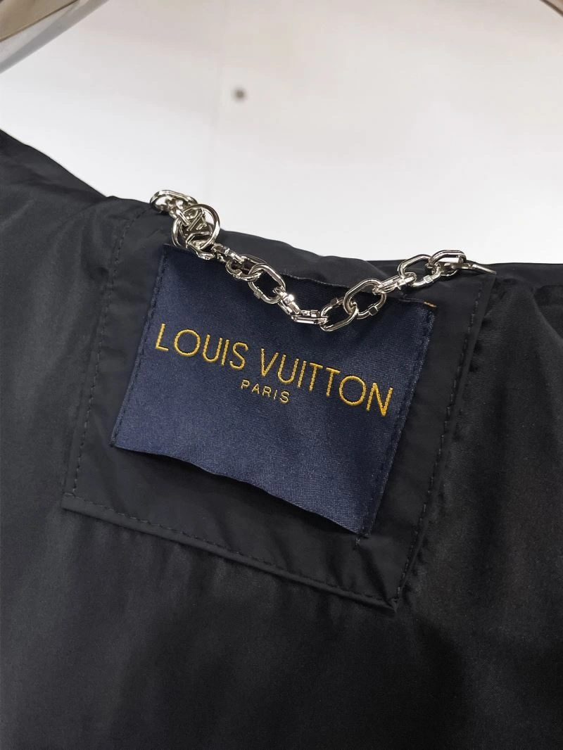 Sophisticated Louis Vuitton Outwear 133889