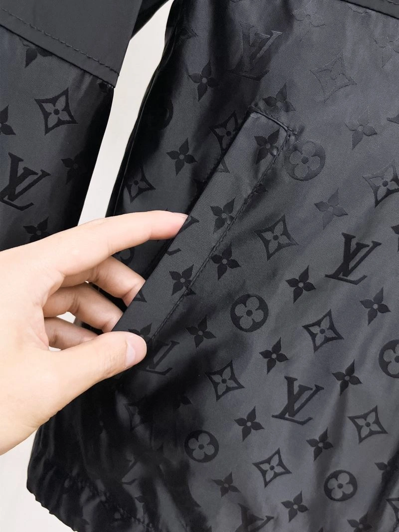 Sophisticated Louis Vuitton Outwear 133889