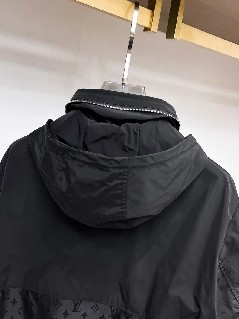 Sophisticated Louis Vuitton Outwear 133889