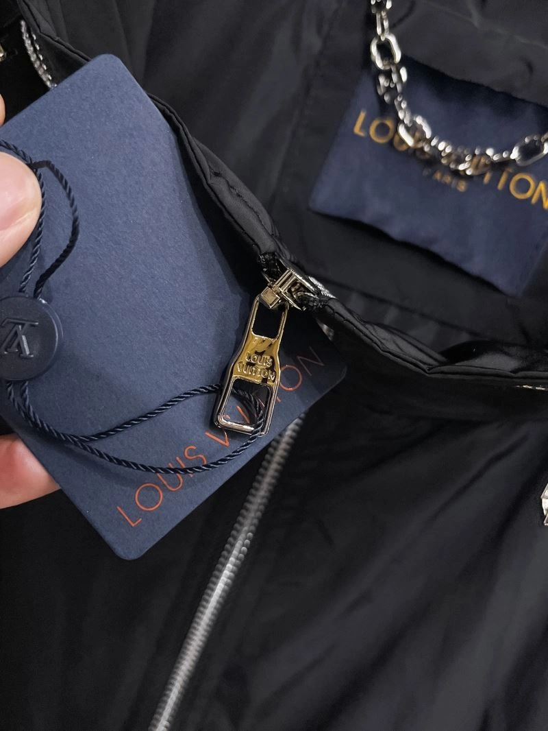 Sophisticated Louis Vuitton Outwear 133889
