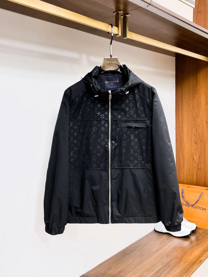 Durable Louis Vuitton Outwear 133892