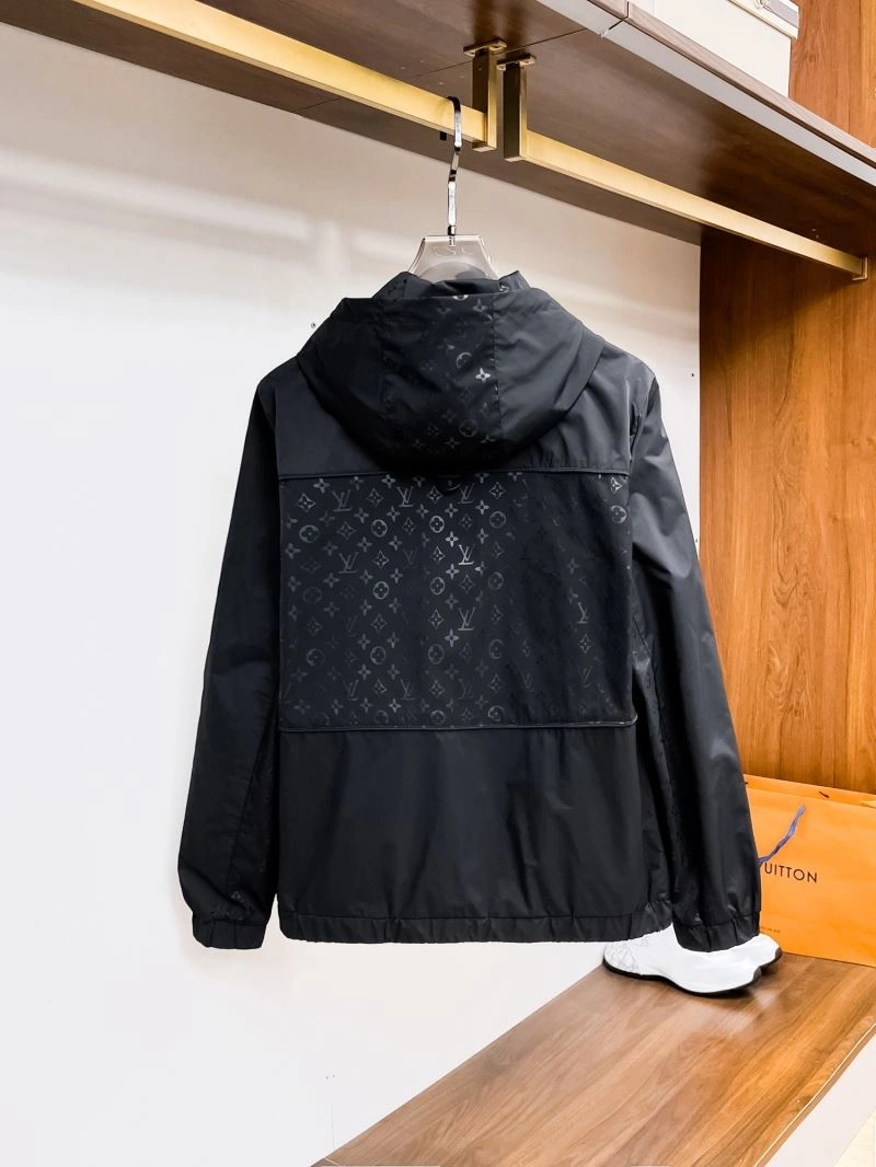 Durable Louis Vuitton Outwear 133892