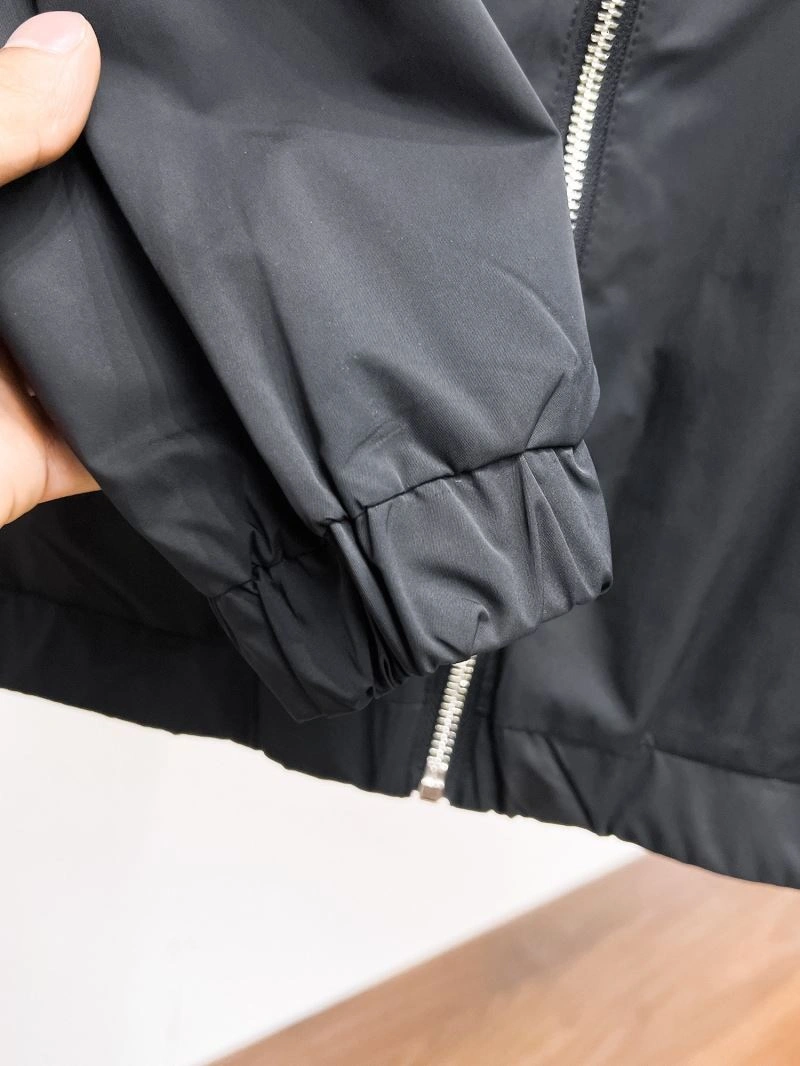 Durable Louis Vuitton Outwear 133892