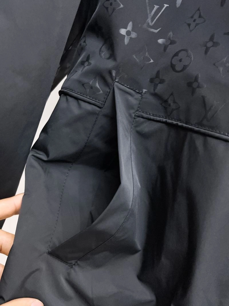 Durable Louis Vuitton Outwear 133892