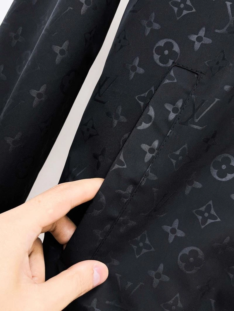 Louis Vuitton Outwear SmartChoice 133890