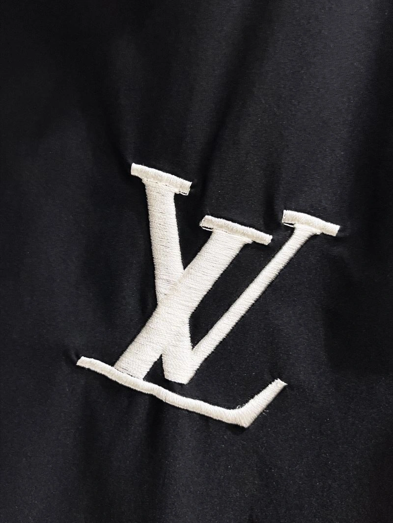 Louis Vuitton Outwear SmartChoice 133890