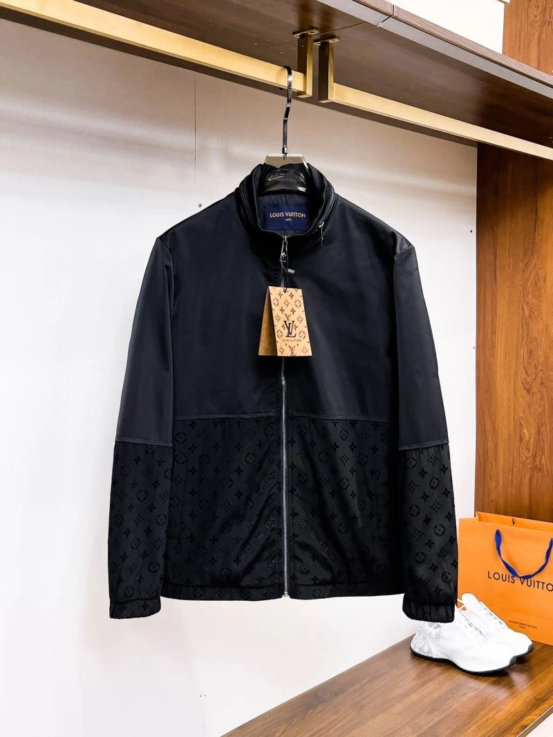 FashionForward Louis Vuitton Outwear 133888