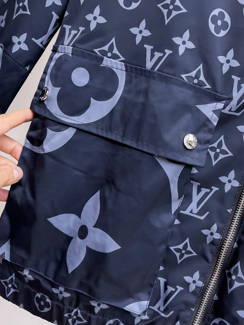 Louis Vuitton Outwear OdorResistant 133901