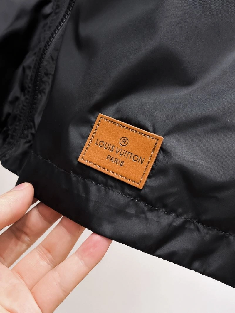 Louis Vuitton Outwear Lightweight 133896