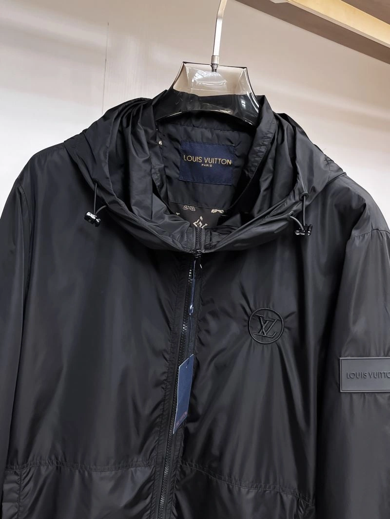 Louis Vuitton Outwear Lightweight 133896