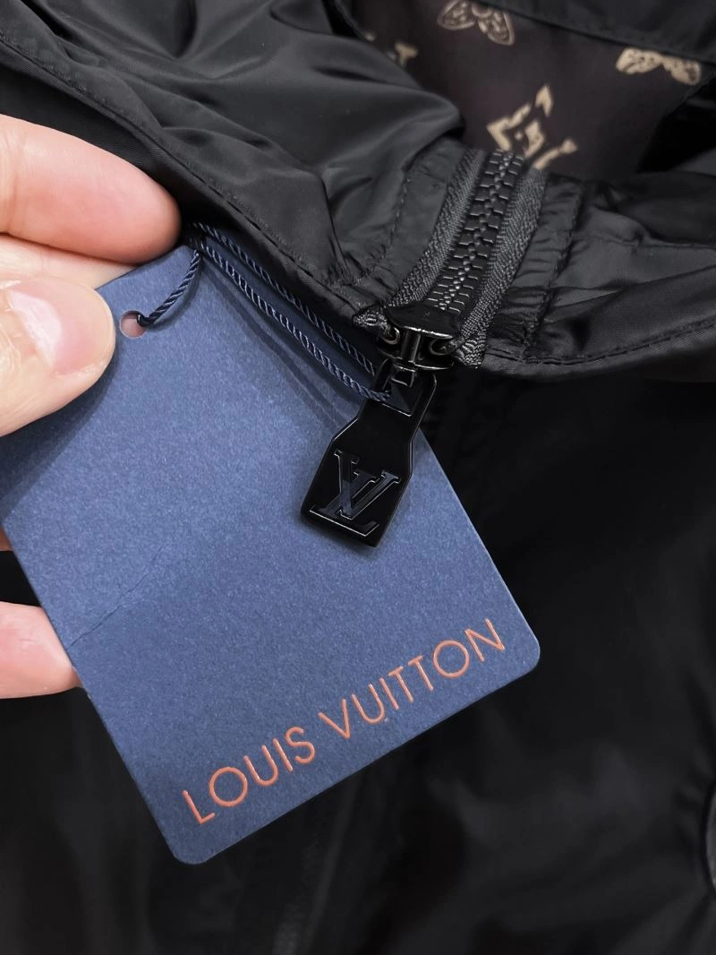 Louis Vuitton Outwear Lightweight 133896