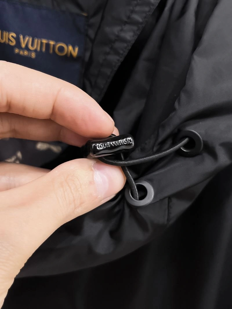 Louis Vuitton Outwear Lightweight 133896