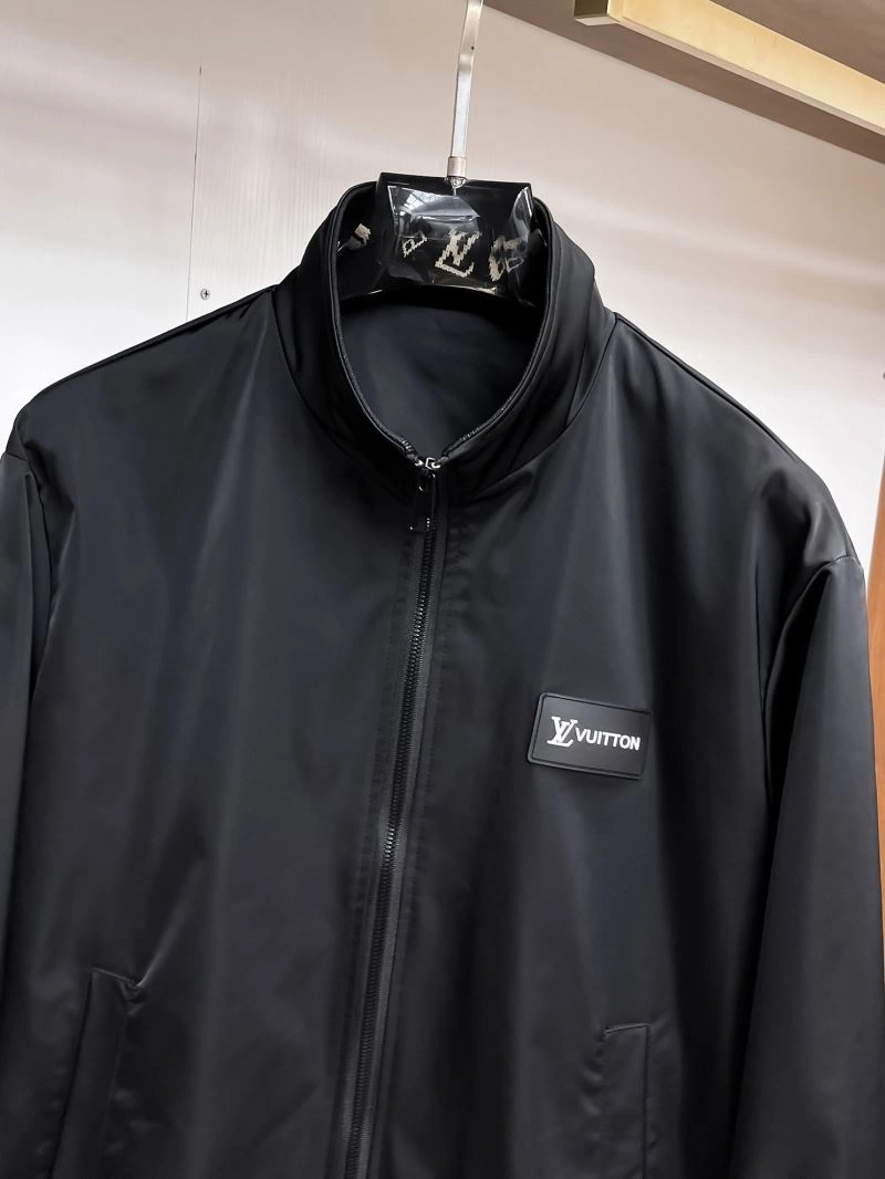 StreetReady Louis Vuitton Outwear 133883
