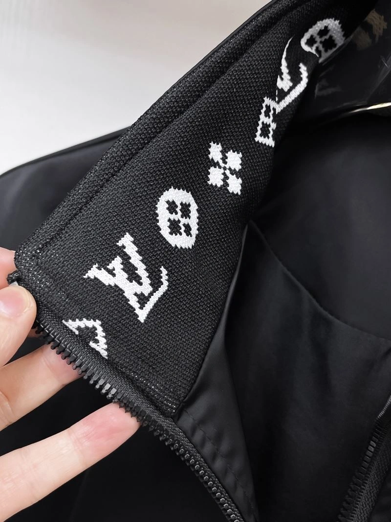 StreetReady Louis Vuitton Outwear 133883