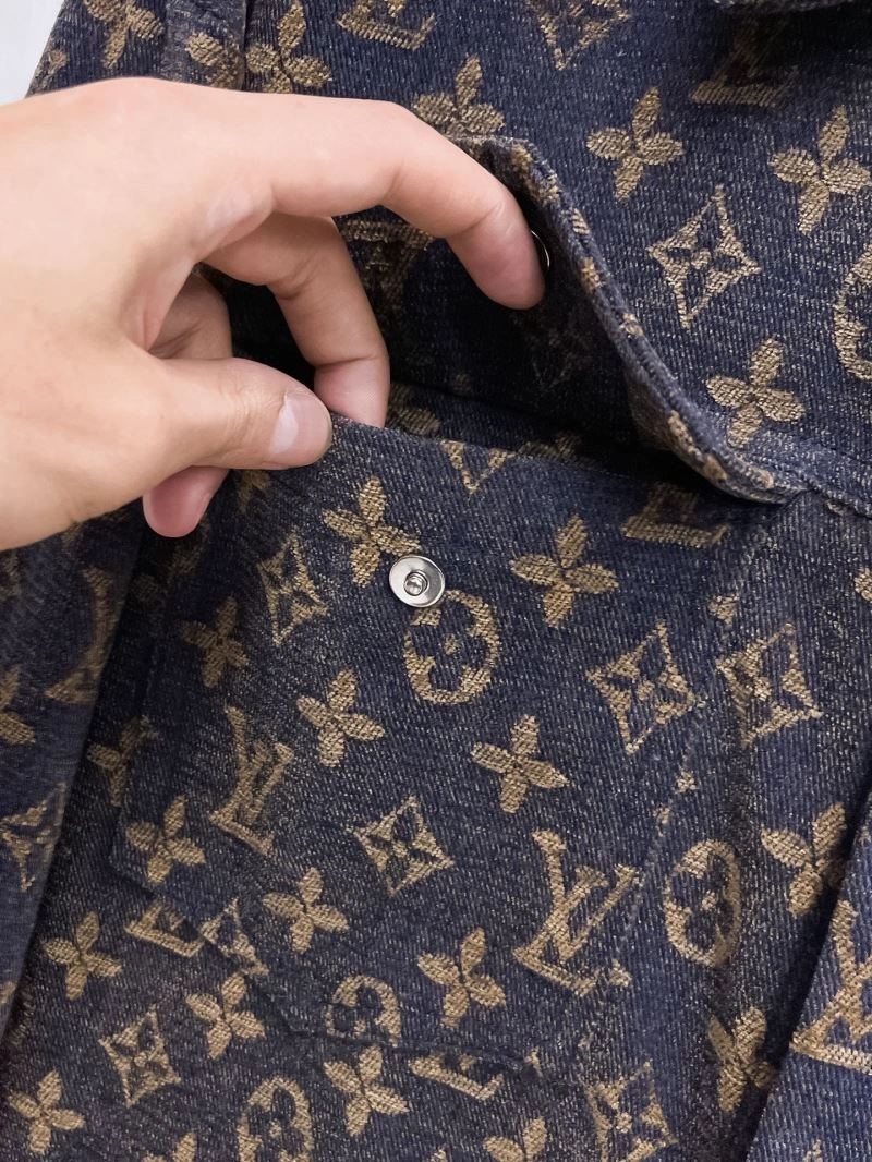 Comfortable Louis Vuitton Outwear 133881