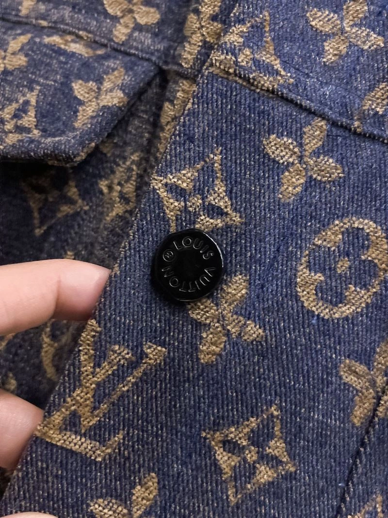 Comfortable Louis Vuitton Outwear 133881