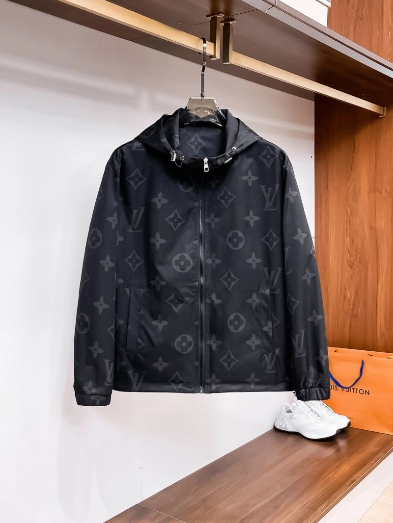 Trendsetting Louis Vuitton Outwear 133882