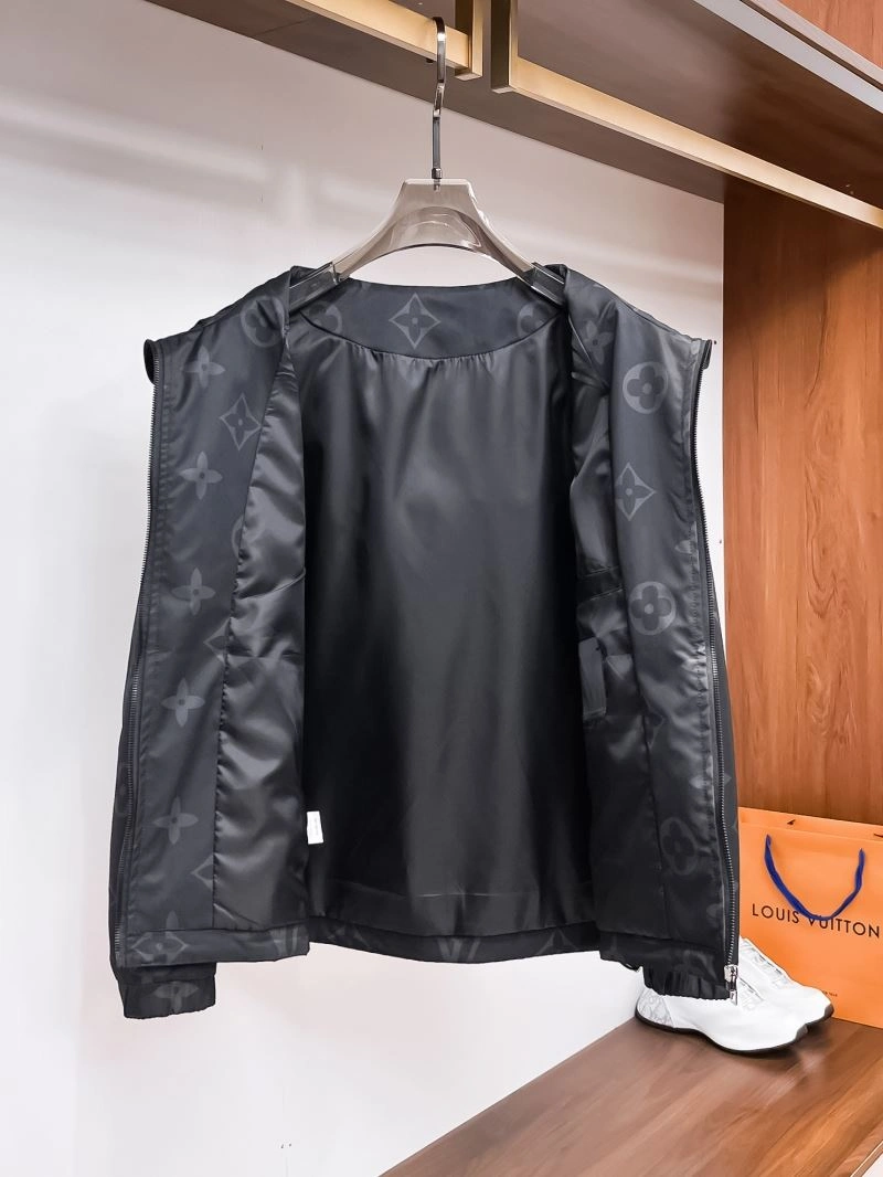 Trendsetting Louis Vuitton Outwear 133882