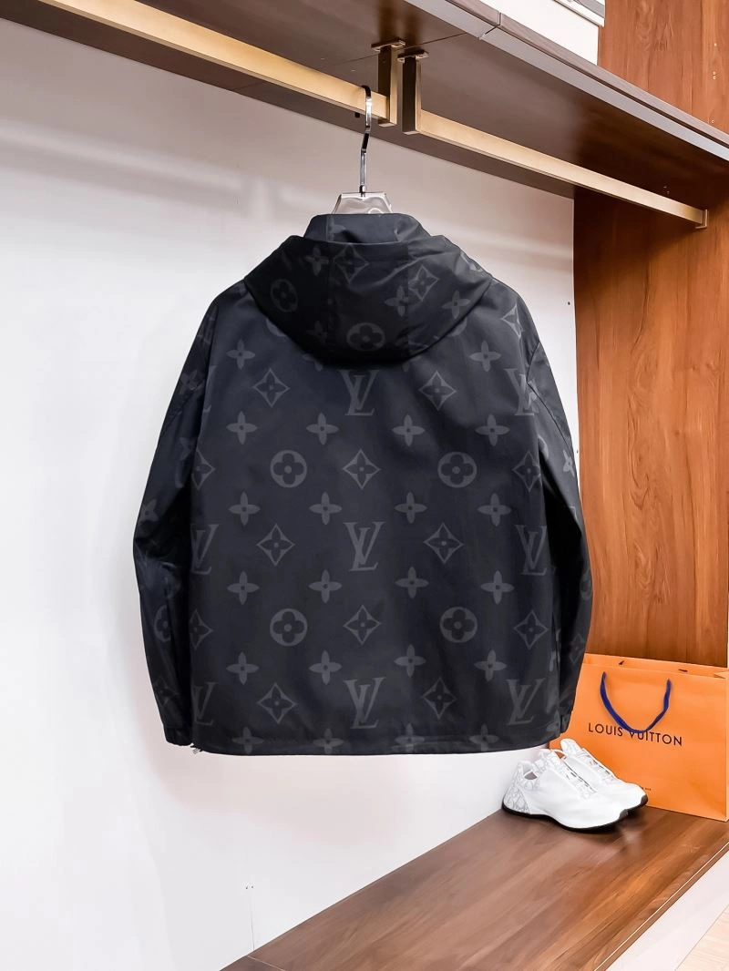 Trendsetting Louis Vuitton Outwear 133882