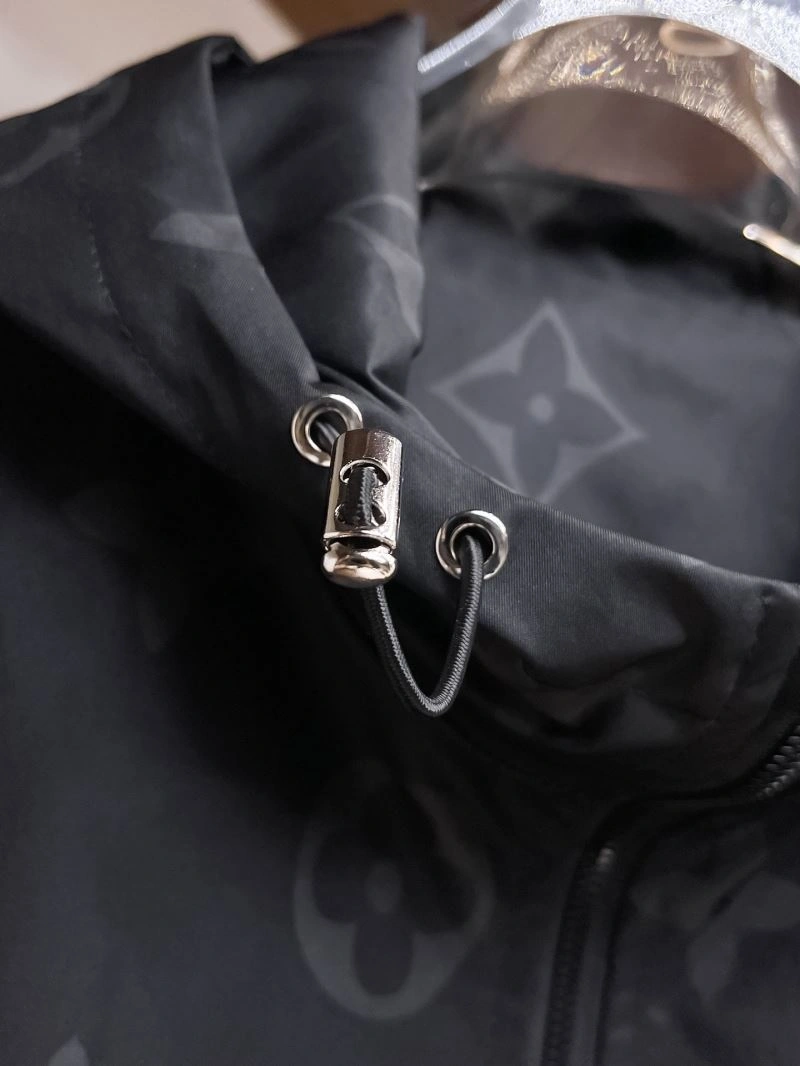 Trendsetting Louis Vuitton Outwear 133882