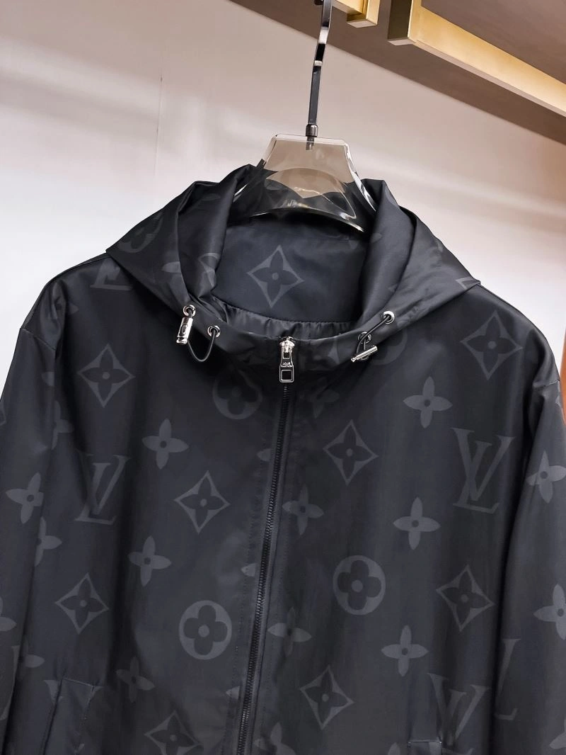 Trendsetting Louis Vuitton Outwear 133882