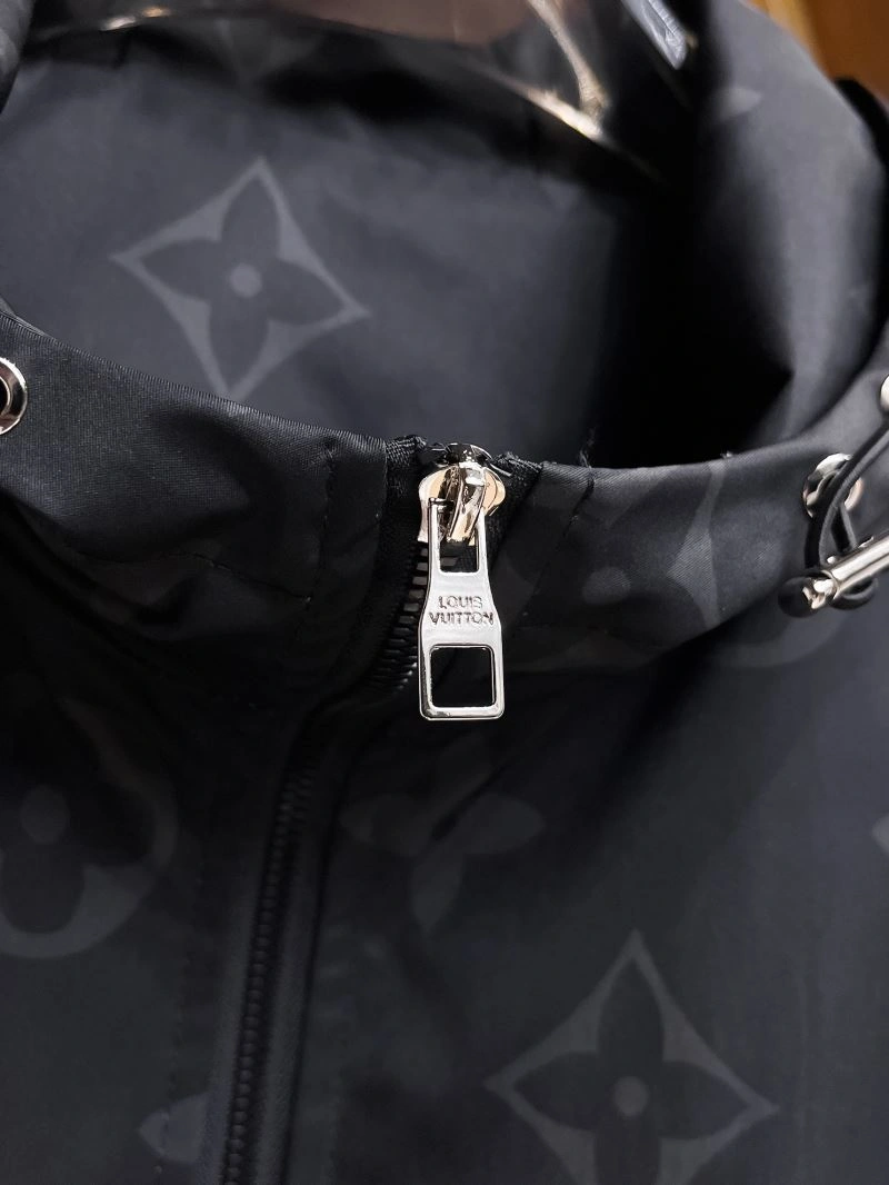Trendsetting Louis Vuitton Outwear 133882